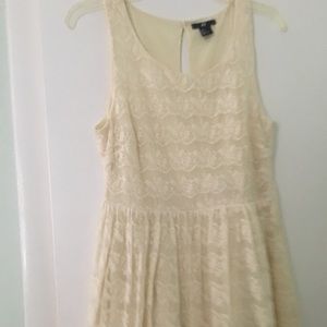 Sleeveless Cream Lace Dress